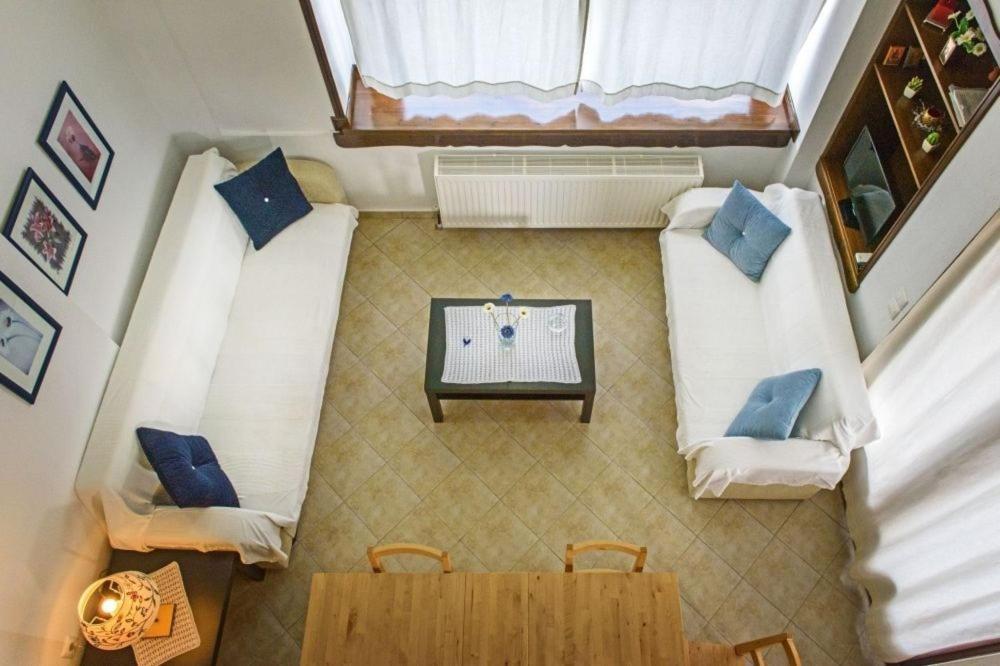 Katevi Luxury Seafront Villa Ієрісос Екстер'єр фото