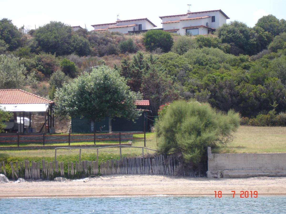 Katevi Luxury Seafront Villa Ієрісос Екстер'єр фото